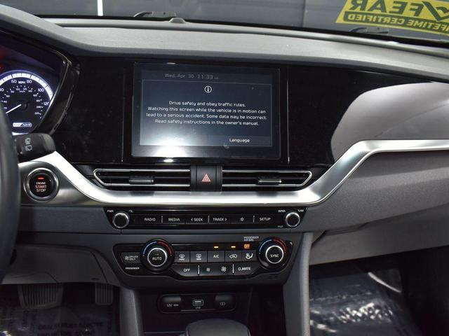 Photo of 2021 Deep Cerulean Kia Niro