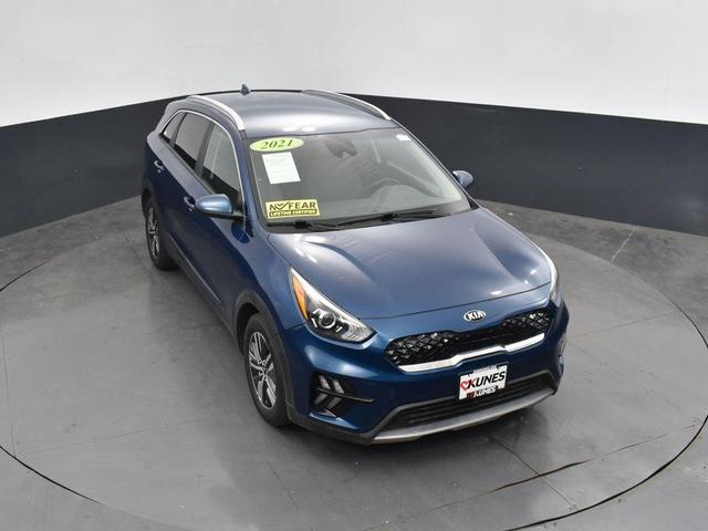 Photo of 2021 Deep Cerulean Kia Niro