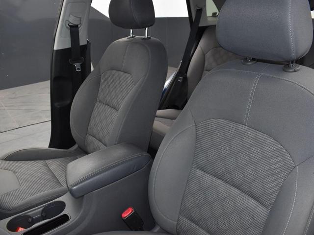 Photo of 2021 Deep Cerulean Kia Niro