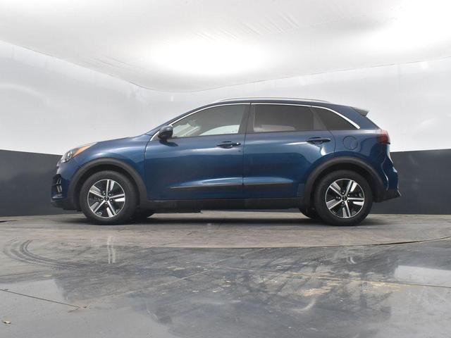 Photo of 2021 Deep Cerulean Kia Niro