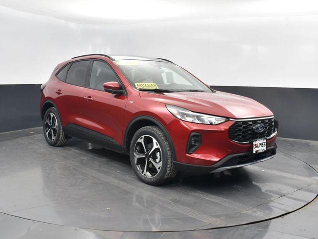 Photo of 2025 Rapid Red Metallic Tinted Clearcoat Ford Escape