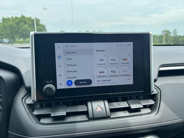 Photo of 2023 Ice Cap Toyota RAV4