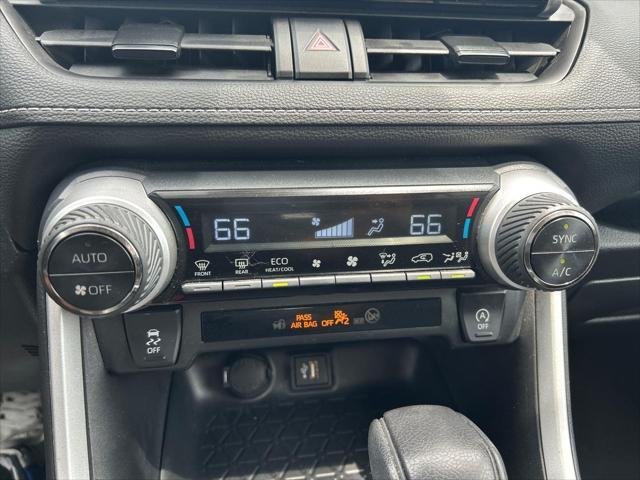 Photo of 2023 Ice Cap Toyota RAV4