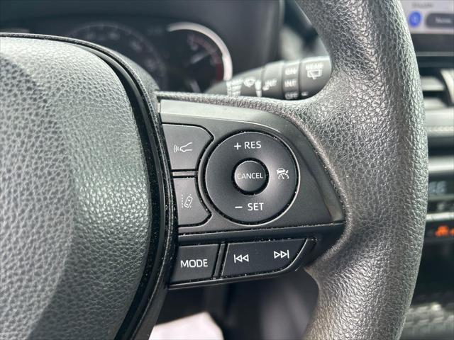 Photo of 2023 Ice Cap Toyota RAV4