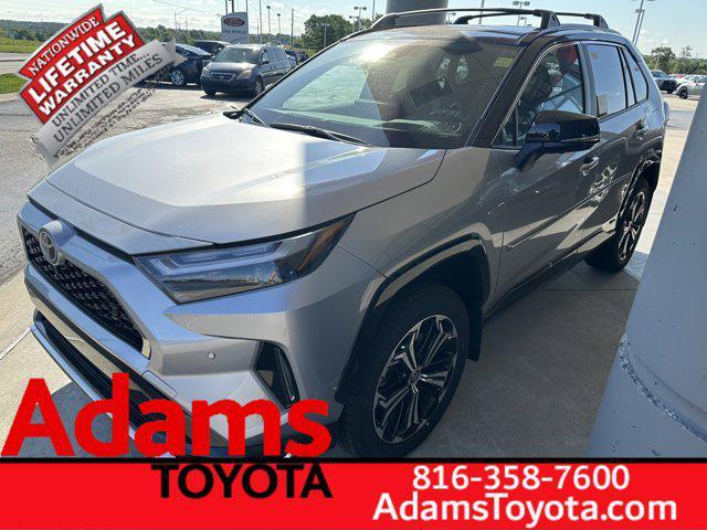 Photo of 2025 Silver Sky Metalli Toyota RAV4 Hybrid