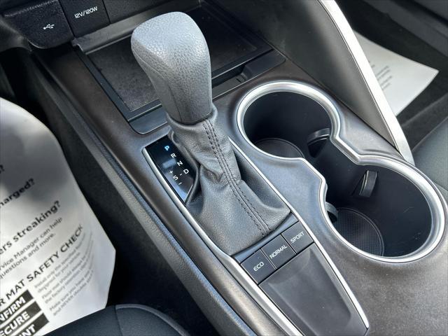 Photo of 2023 Ice Cap Toyota Camry