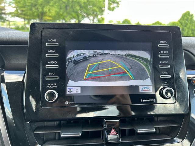 Photo of 2023 Ice Cap Toyota Camry