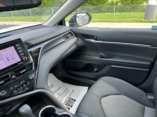Photo of 2023 Ice Cap Toyota Camry