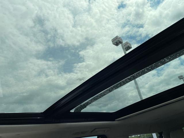 Photo of 2020 Agate Black Ford Expedition Max