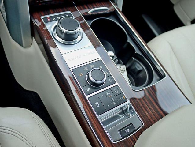 Photo of 2014 Santorini Black Metallic Land Rover Range Rover