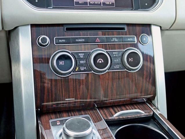 Photo of 2014 Santorini Black Metallic Land Rover Range Rover