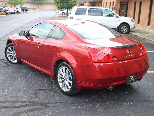 Photo of 2015 Venetian Ruby INFINITI Q60