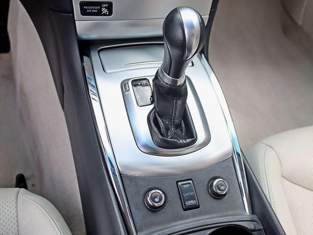 Photo of 2015 Venetian Ruby INFINITI Q60