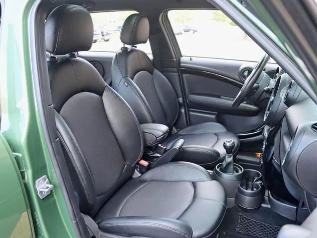 Photo of 2015 Jungle Green Metallic MINI Countryman