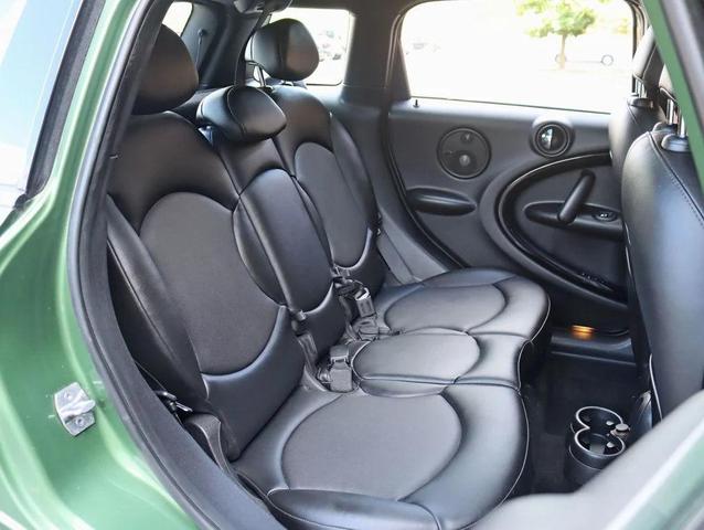 Photo of 2015 Jungle Green Metallic MINI Countryman