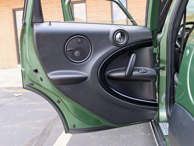 Photo of 2015 Jungle Green Metallic MINI Countryman