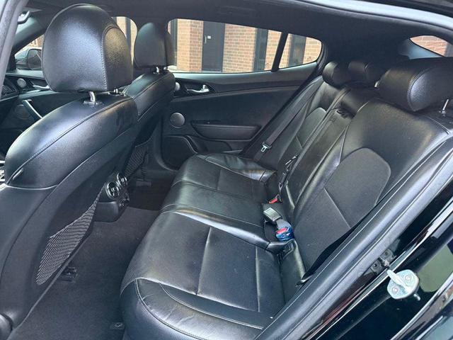 Photo of 2020 Aurora Black Kia Stinger