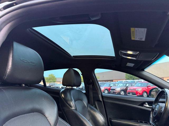 Photo of 2020 Aurora Black Kia Stinger