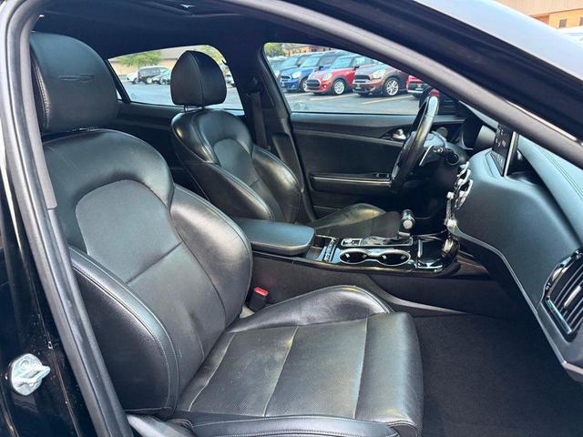 Photo of 2020 Aurora Black Kia Stinger