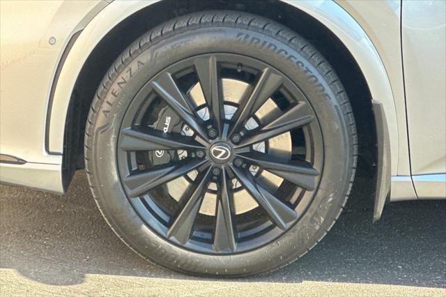 Photo of 2024 Iridium Lexus RX 500h