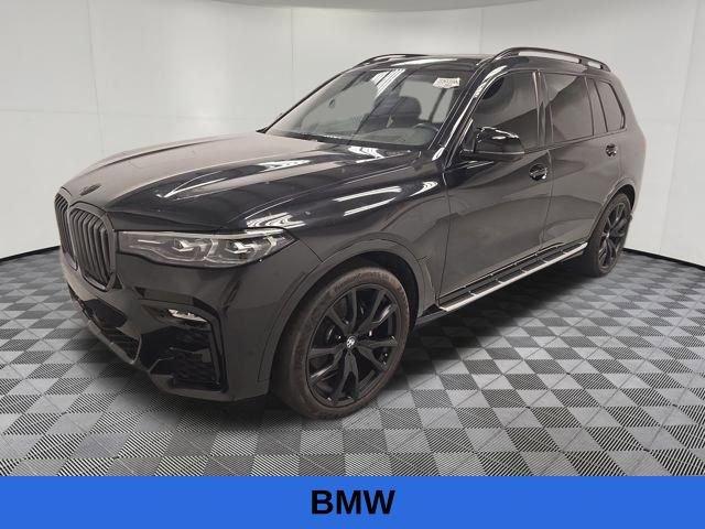 Photo of 2022 Black Sapphire Metallic BMW X7