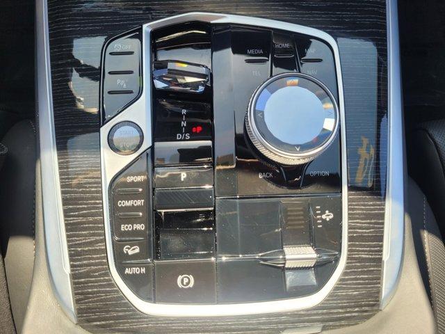 Photo of 2024 Dravit Grey Metallic BMW X7