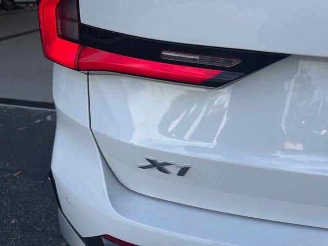 Photo of 2023 Alpine White BMW X1