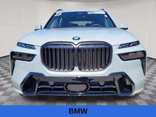 Photo of 2025 Brooklyn Grey Metallic BMW X7
