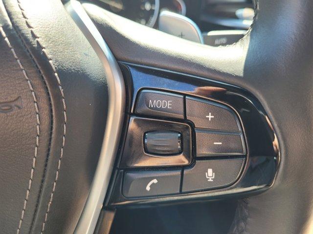 Photo of 2019 Black Sapphire Metallic BMW 540