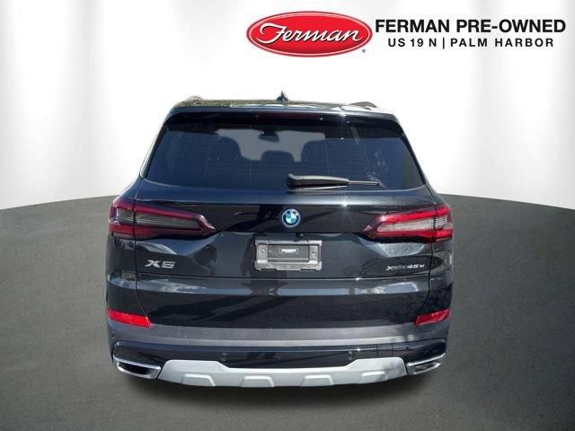 Photo of 2023 Black Sapphire Metallic BMW X5