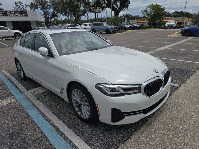 2022 BMW 530