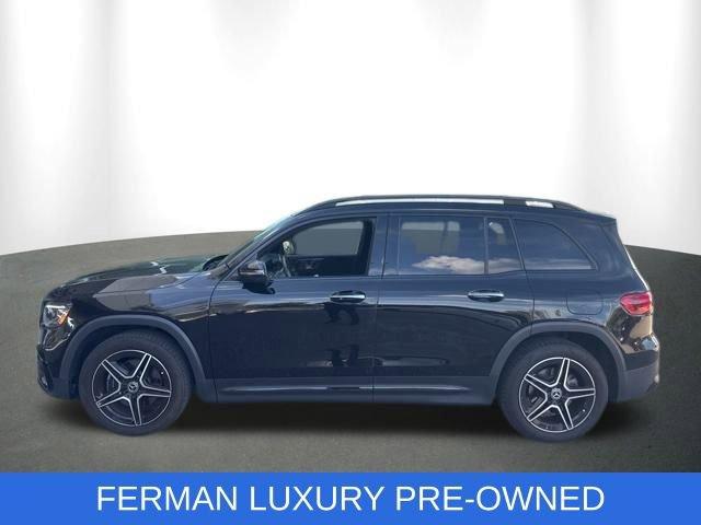 Photo of 2024 Black Mercedes-Benz GLB 250