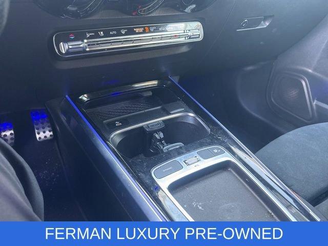 Photo of 2024 Black Mercedes-Benz GLB 250