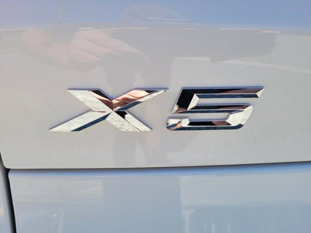 Photo of 2026 Alpine White BMW X5