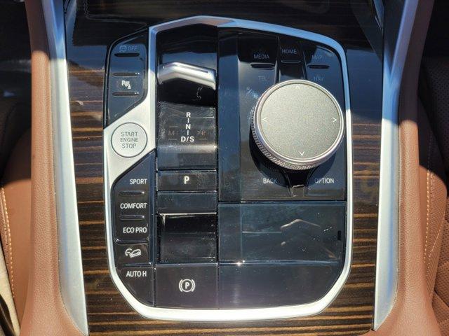 Photo of 2025 Carbon Black Metallic BMW X6