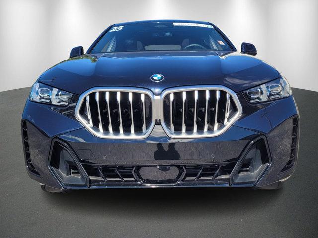 Photo of 2025 Carbon Black Metallic BMW X6