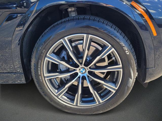 Photo of 2025 Carbon Black Metallic BMW X6