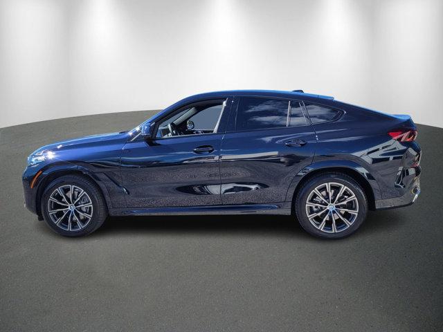 Photo of 2025 Carbon Black Metallic BMW X6