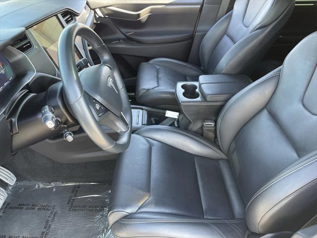Photo of 2018 Pearl White Multi-Coat Tesla Model X