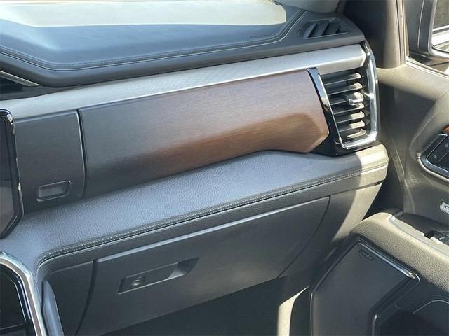 Photo of 2023 Onyx Black GMC Sierra 1500