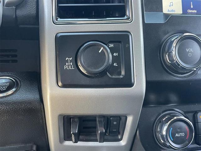 Photo of 2021 Oxford White Ford F-250