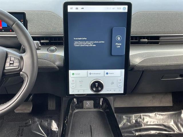 Photo of 2021 White Metallic Ford Mustang Mach-E