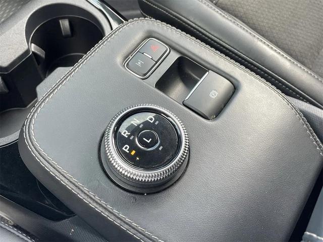 Photo of 2021 White Metallic Ford Mustang Mach-E