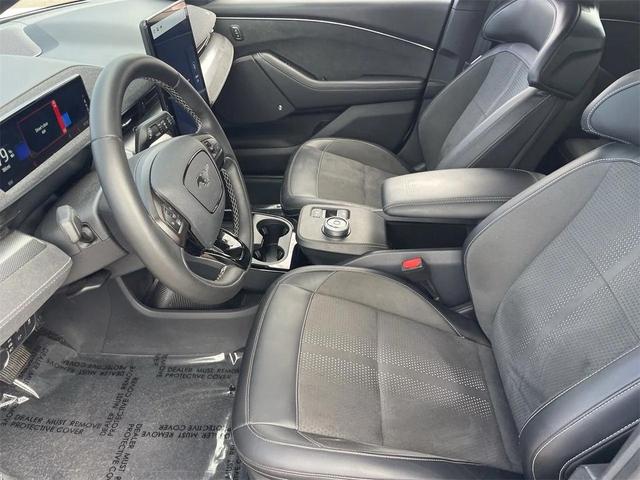 Photo of 2021 White Metallic Ford Mustang Mach-E