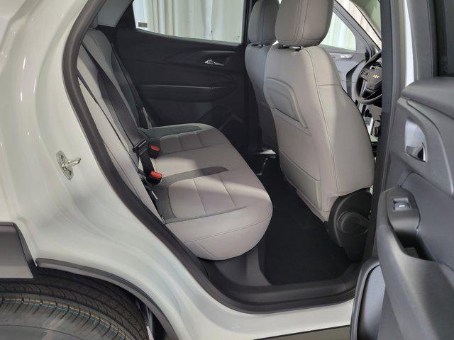 Photo of 2026 Summit White Chevrolet Trailblazer