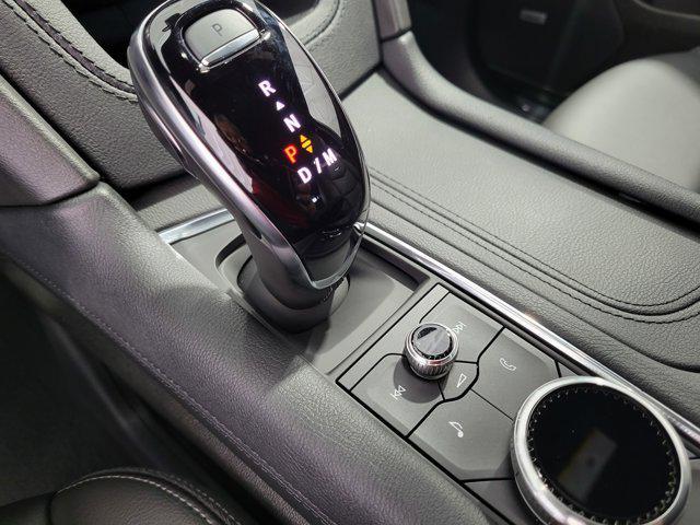 Photo of 2025 Argent Silver Metallic Cadillac XT5