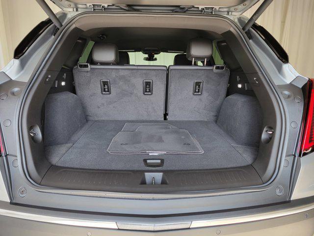 Photo of 2025 Argent Silver Metallic Cadillac XT5