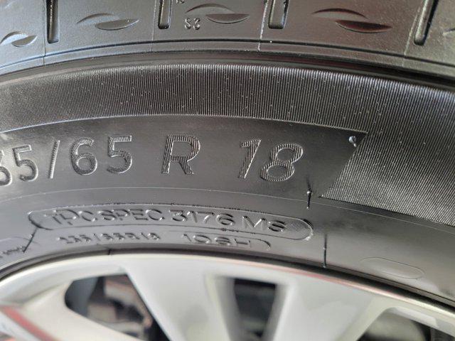 Photo of 2025 Argent Silver Metallic Cadillac XT5