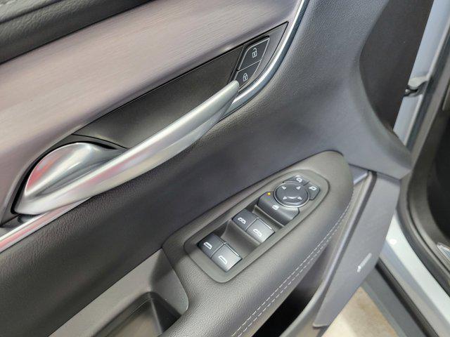 Photo of 2025 Argent Silver Metallic Cadillac XT5