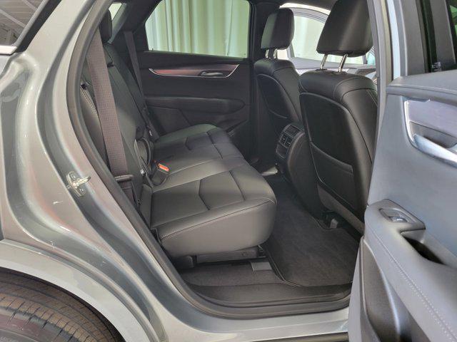 Photo of 2025 Argent Silver Metallic Cadillac XT5